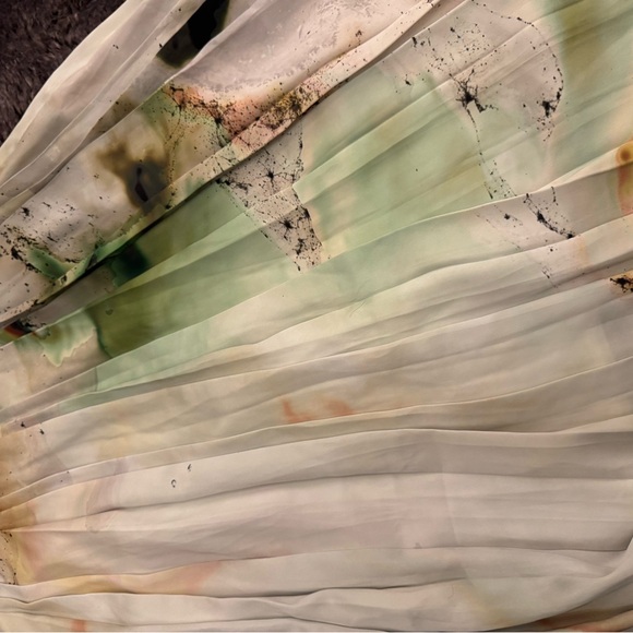 Low Classic Midi Skirt - Picture 3 of 3